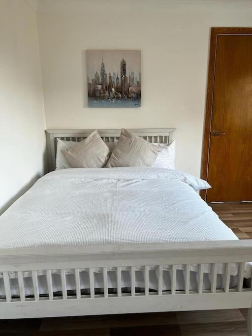Quirky Studio Flat Selfcontained London Luaran gambar