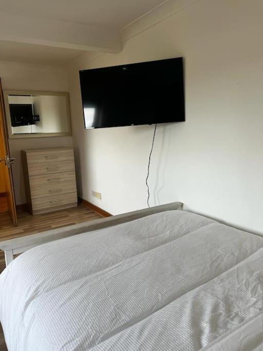 Quirky Studio Flat Selfcontained London Luaran gambar